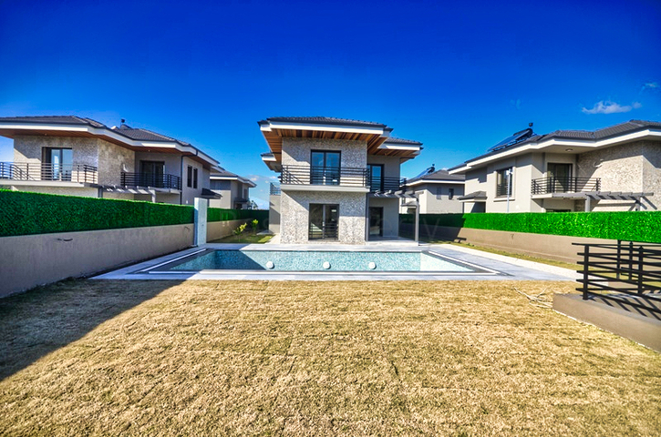 فيلا 4+1 في منطقة فتحية 