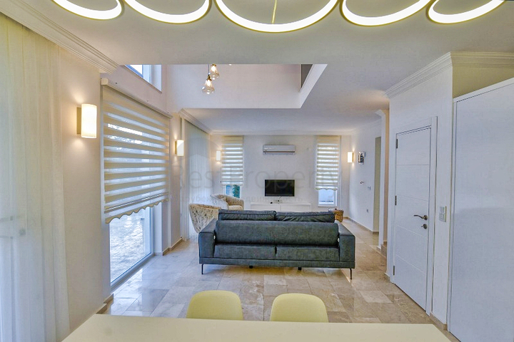 فيلا 4+1 في منطقة فتحية 