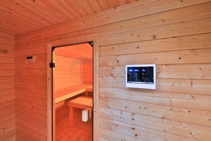 فيلا بحمام سباحة 5+1 في منطقة فتحية 