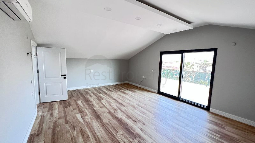 فيلا 5+1 غير مفروشة في منطقة فتحية 