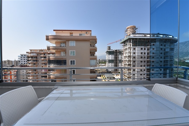 دوبلكس فاخرة ضمن مجمع حديث - قريبة من البحر / مهموتلار / الانيا 