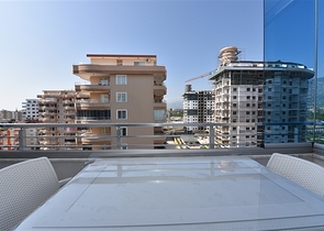 دوبلكس فاخرة ضمن مجمع حديث - قريبة من البحر / مهموتلار / الانيا 