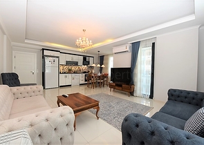 دوبلكس فاخرة ضمن مجمع حديث - قريبة من البحر / مهموتلار / الانيا 