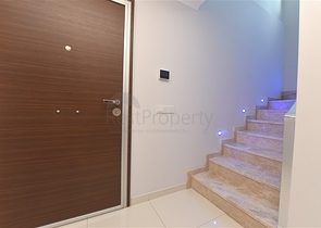 دوبلكس فاخرة ضمن مجمع حديث - قريبة من البحر / مهموتلار / الانيا 