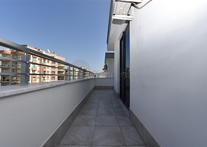 دوبلكس فاخرة ضمن مجمع حديث - قريبة من البحر / مهموتلار / الانيا 