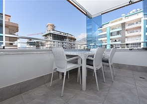 دوبلكس فاخرة ضمن مجمع حديث - قريبة من البحر / مهموتلار / الانيا 