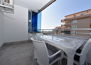 دوبلكس فاخرة ضمن مجمع حديث - قريبة من البحر / مهموتلار / الانيا 