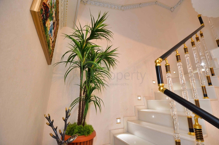 فلل فاخرة ، تخطيط 5 + 2 في ساريسو - حي أنطاليا 