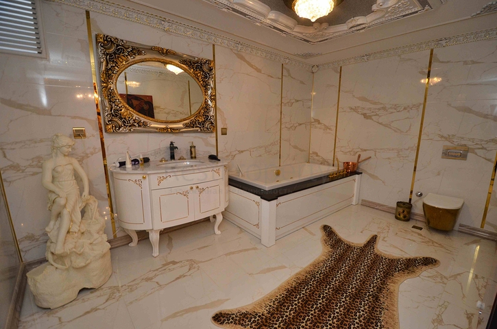 فلل فاخرة ، تخطيط 5 + 2 في ساريسو - حي أنطاليا 