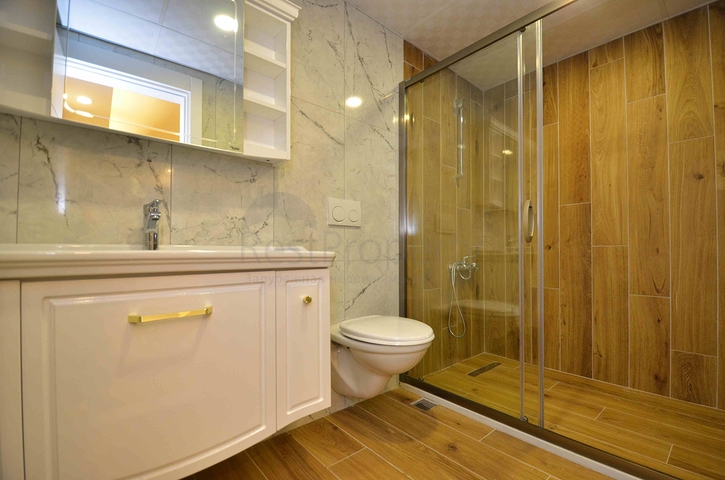 فلل فاخرة ، تخطيط 5 + 2 في ساريسو - حي أنطاليا 