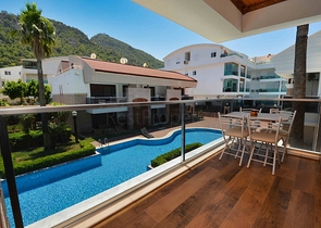 فلل فاخرة ، تخطيط 5 + 2 في ساريسو - حي أنطاليا 