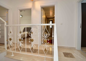 فلل فاخرة ، تخطيط 5 + 2 في ساريسو - حي أنطاليا 