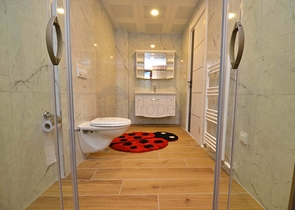 فلل فاخرة ، تخطيط 5 + 2 في ساريسو - حي أنطاليا 