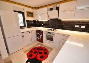 فلل فاخرة ، تخطيط 5 + 2 في ساريسو - حي أنطاليا 