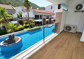 فلل فاخرة ، تخطيط 5 + 2 في ساريسو - حي أنطاليا 