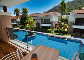 فلل فاخرة ، تخطيط 5 + 2 في ساريسو - حي أنطاليا 