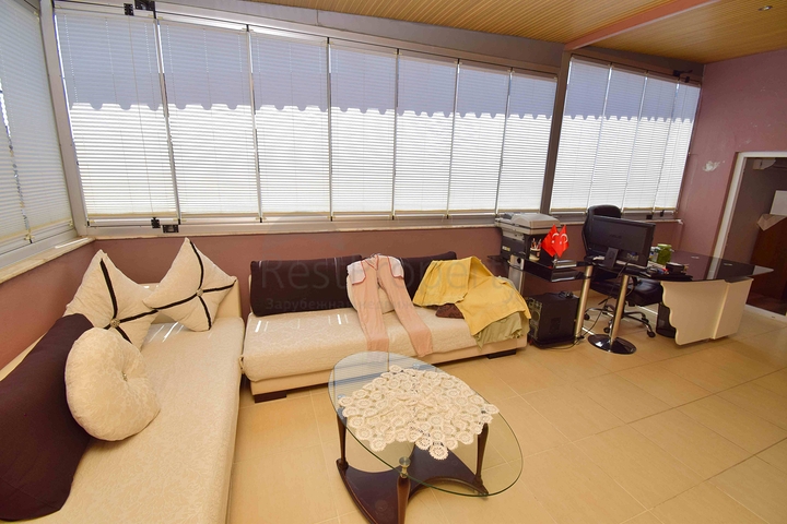 شقة دوبلكس 5 + 2 في وسط مدينة أنطاليا