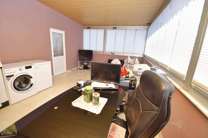 شقة دوبلكس 5 + 2 في وسط مدينة أنطاليا