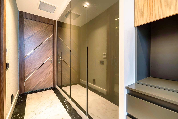 فيلا فسيحة 6 + 1 في منطقة دوشيميالتي-أنطاليا 