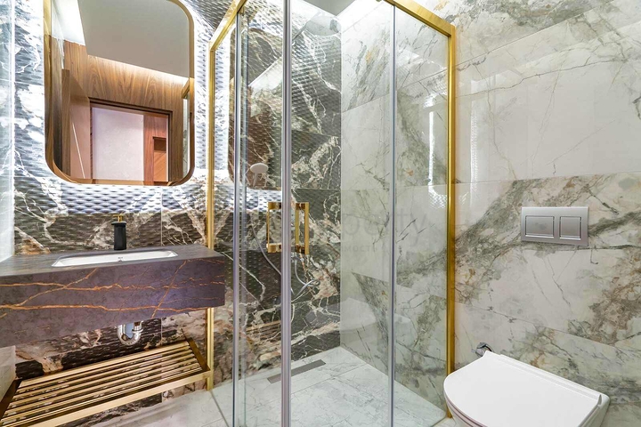 فيلا فسيحة 6 + 1 في منطقة دوشيميالتي-أنطاليا 