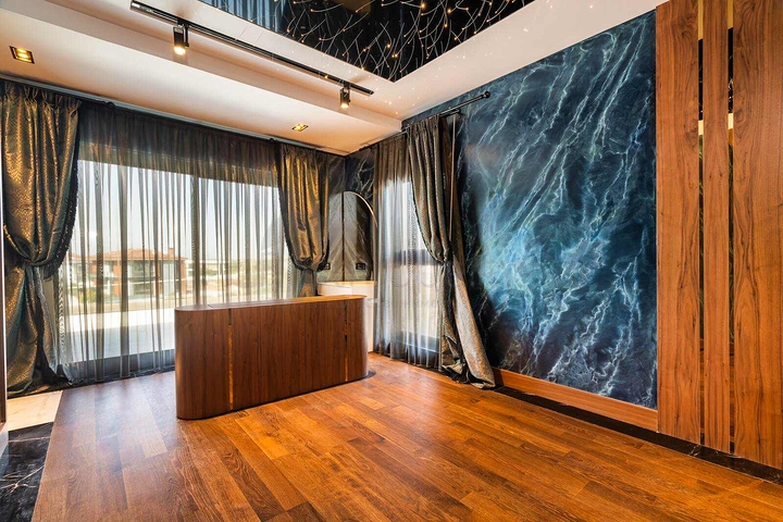 فيلا فسيحة 6 + 1 في منطقة دوشيميالتي-أنطاليا 