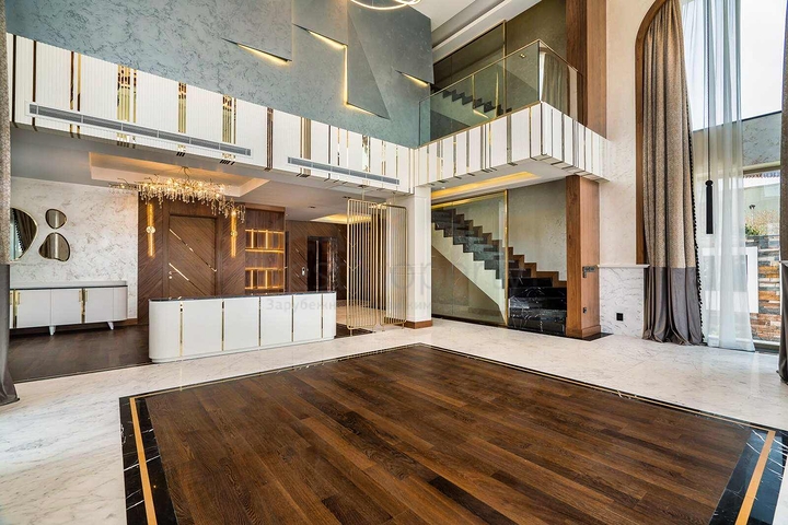 فيلا فسيحة 6 + 1 في منطقة دوشيميالتي-أنطاليا 