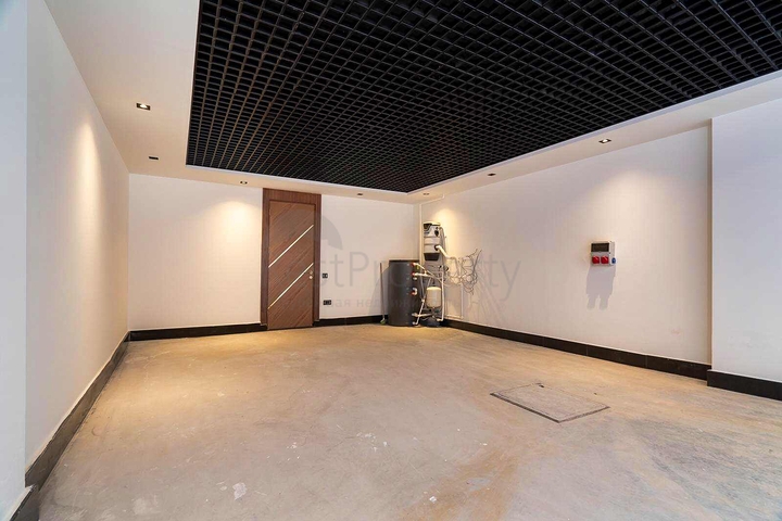 فيلا فسيحة 6 + 1 في منطقة دوشيميالتي-أنطاليا 