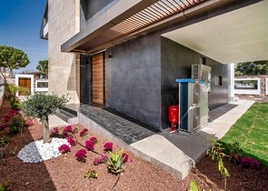 فيلا فسيحة 6 + 1 في منطقة دوشيميالتي-أنطاليا 