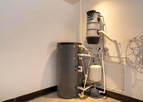 فيلا فسيحة 6 + 1 في منطقة دوشيميالتي-أنطاليا 