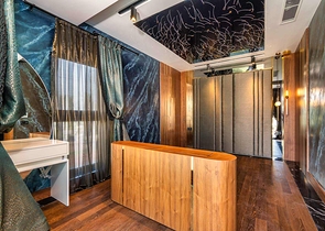 فيلا فسيحة 6 + 1 في منطقة دوشيميالتي-أنطاليا 