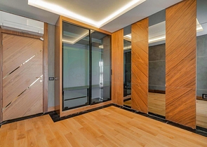 فيلا فسيحة 6 + 1 في منطقة دوشيميالتي-أنطاليا 