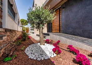 فيلا فسيحة 6 + 1 في منطقة دوشيميالتي-أنطاليا 