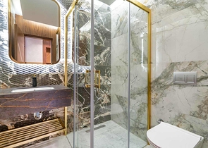 فيلا فسيحة 6 + 1 في منطقة دوشيميالتي-أنطاليا 