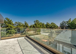 فيلا فسيحة 6 + 1 في منطقة دوشيميالتي-أنطاليا 