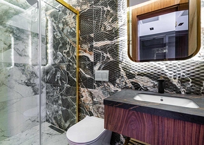 فيلا فسيحة 6 + 1 في منطقة دوشيميالتي-أنطاليا 