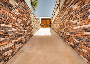 فيلا فسيحة 6 + 1 في منطقة دوشيميالتي-أنطاليا 