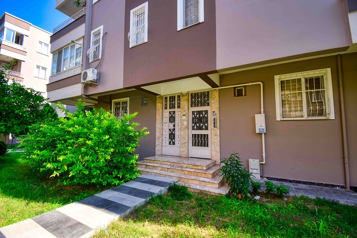 شقة 4 + 1 في حي لارا أنطاليا