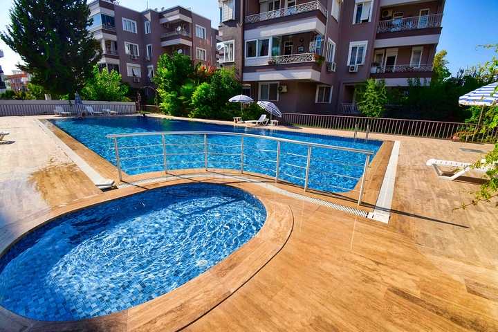 شقة 4 + 1 في حي لارا أنطاليا