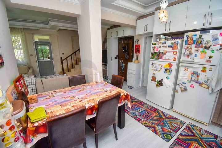 شقة 4 + 1 في حي لارا أنطاليا