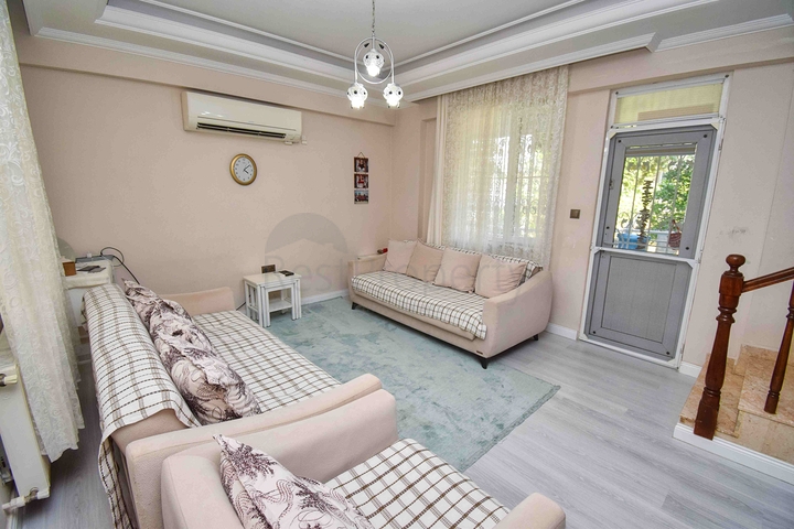 شقة 4 + 1 في حي لارا أنطاليا