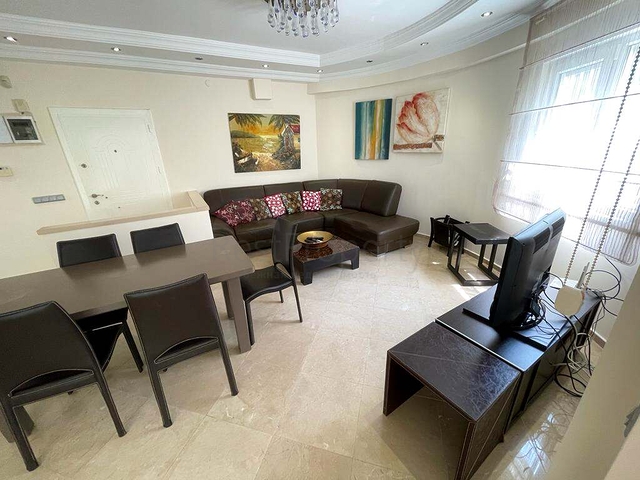 3 + 1 فيلا 320 م2 في منطقة بيليك