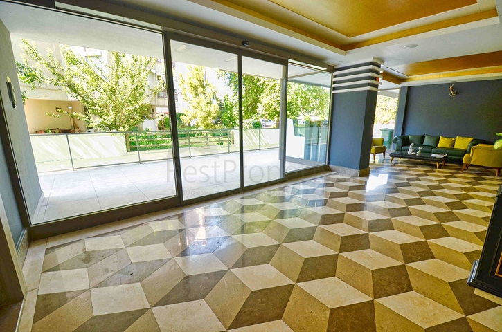 شقة 5 + 1 في حي لارا أنطاليا 