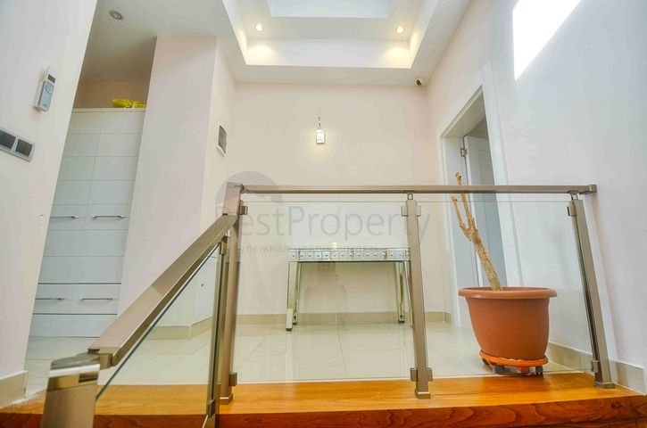 شقة 5 + 1 في حي لارا أنطاليا 