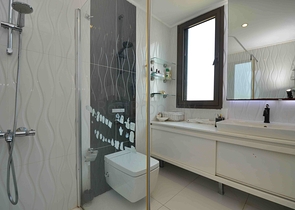 شقة 5 + 1 في حي لارا أنطاليا 