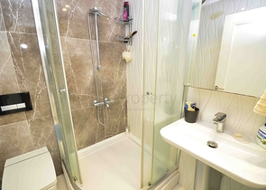 شقة 5 + 1 في حي لارا أنطاليا 