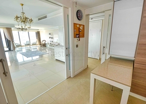 شقة 5 + 1 في حي لارا أنطاليا 