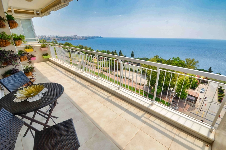 شقة 4+1 في باخشيليفلر - حي أنطاليا 