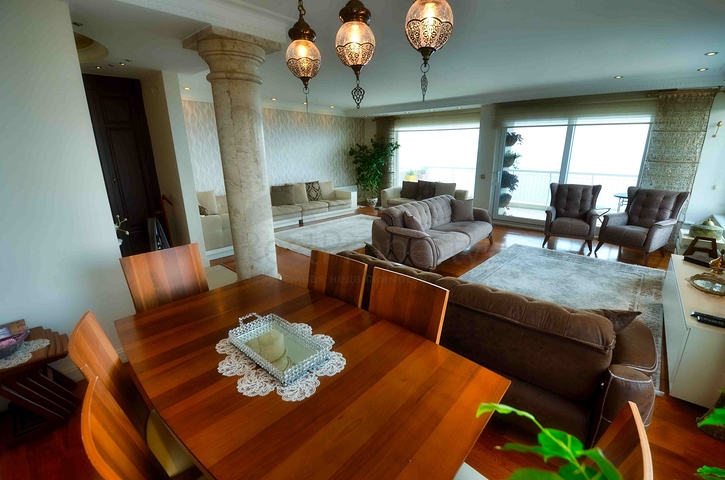 شقة 4+1 في باخشيليفلر - حي أنطاليا 