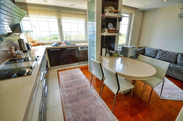 شقة 4+1 في باخشيليفلر - حي أنطاليا 