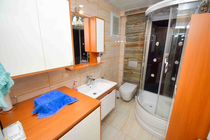 شقة 3 + 1 في حي لارا أنطاليا 